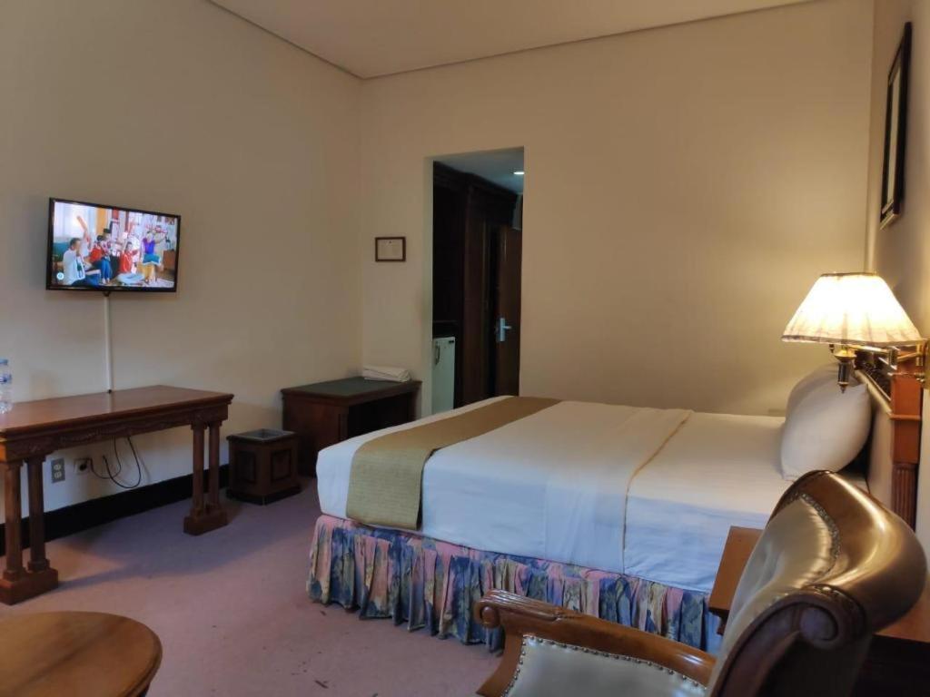 New Grand Park Hotel سورابايا المظهر الخارجي الصورة