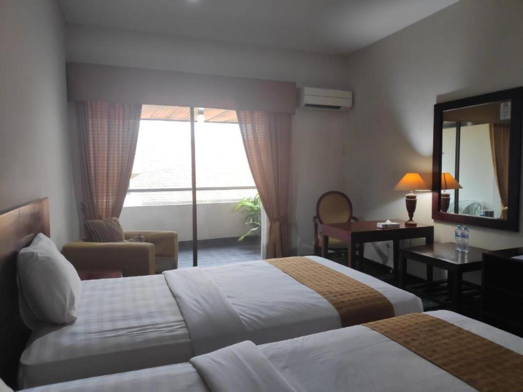 New Grand Park Hotel سورابايا المظهر الخارجي الصورة