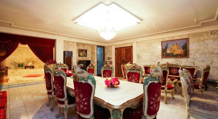 New Grand Park Hotel سورابايا المظهر الخارجي الصورة