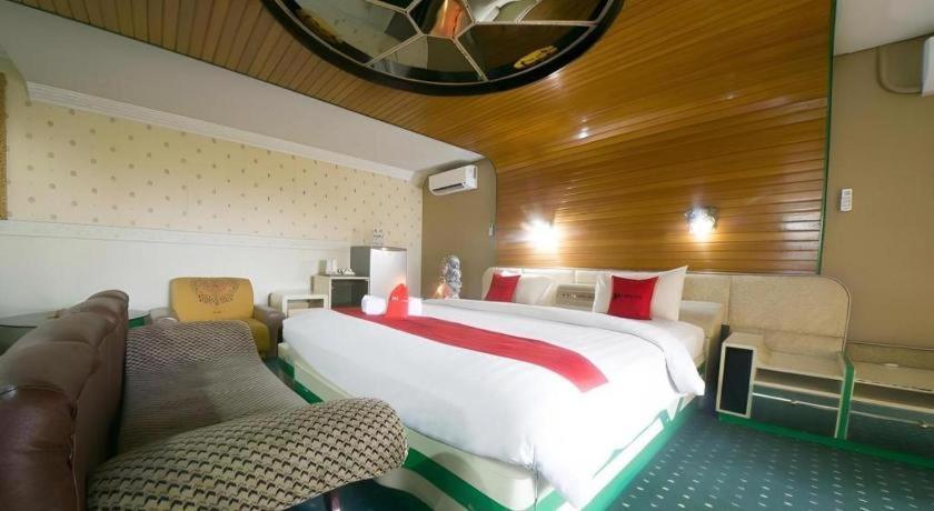 New Grand Park Hotel سورابايا المظهر الخارجي الصورة